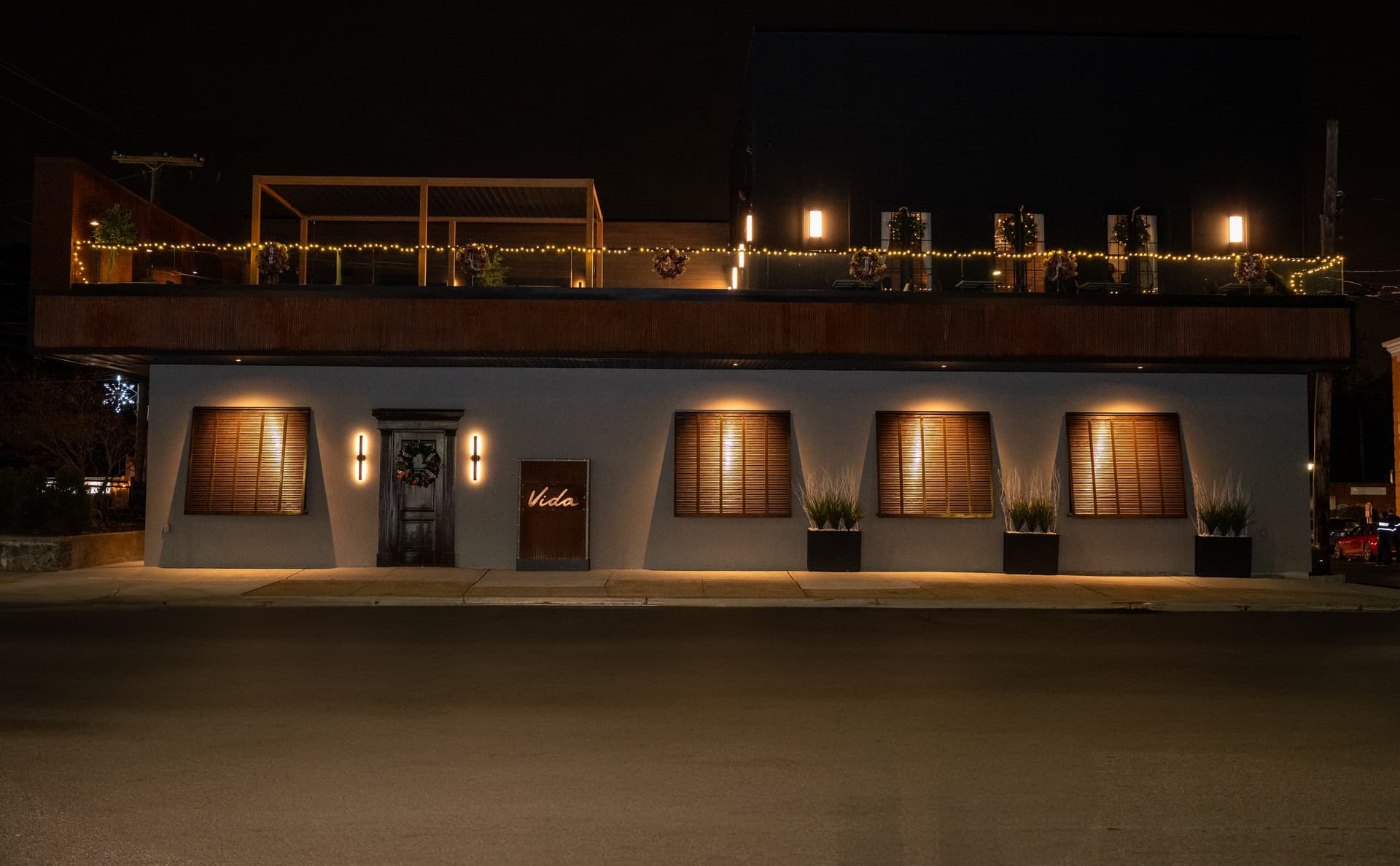 Vida restaurant exterior façade in Thornwood, New York