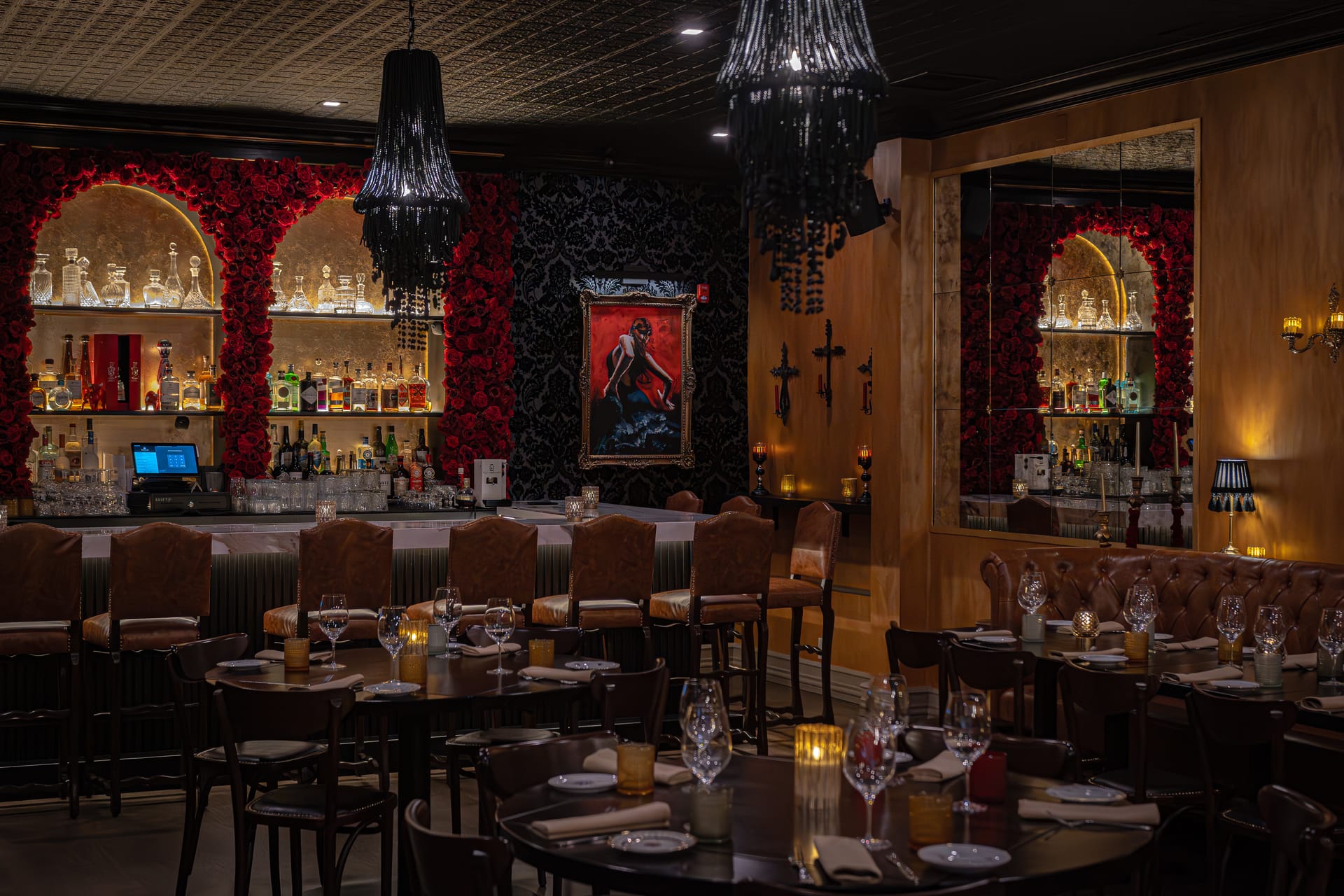Vida restaurant dining room interior in Thornwood Westchester